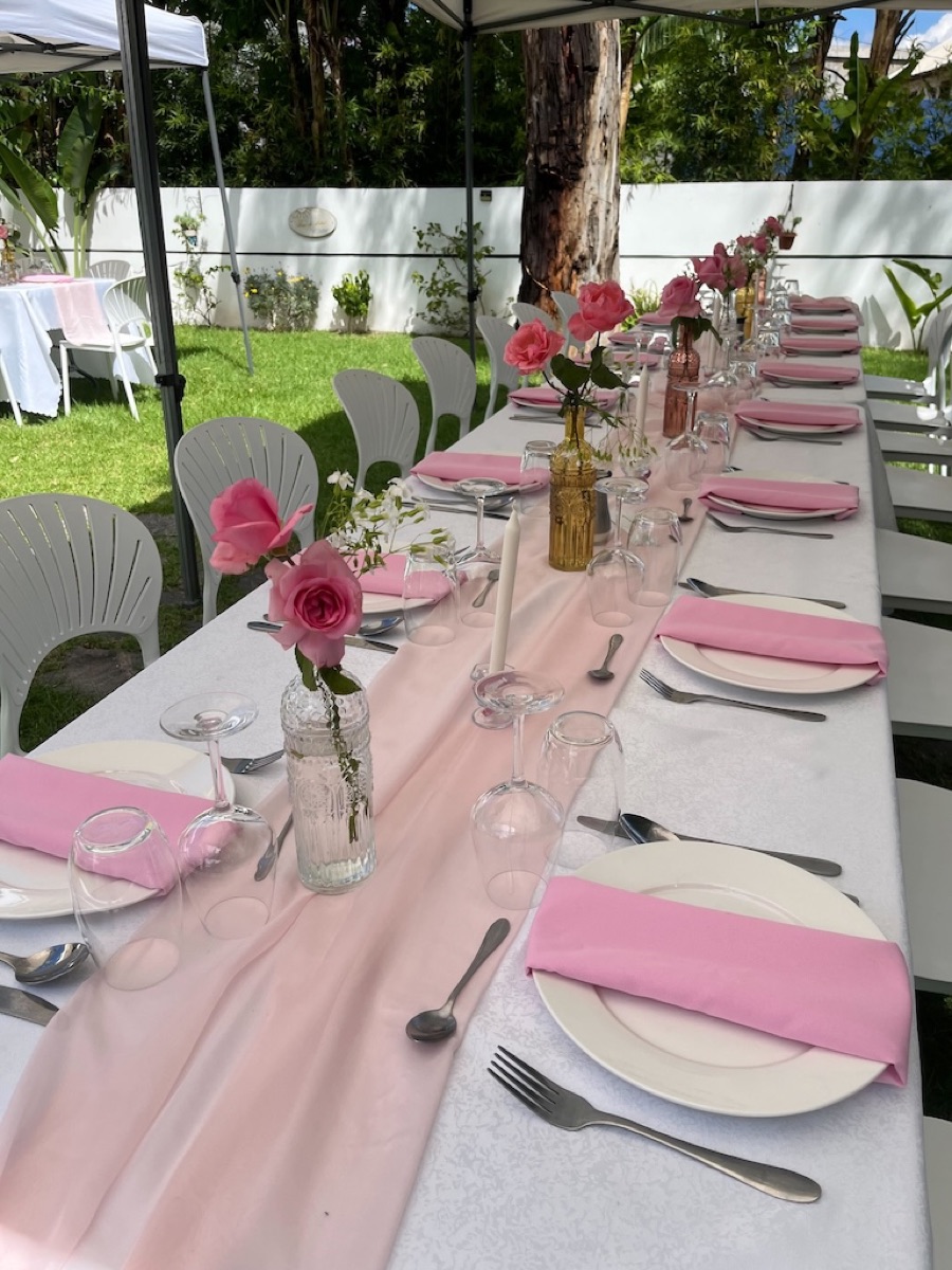 Serviette de table en tissu rose nude